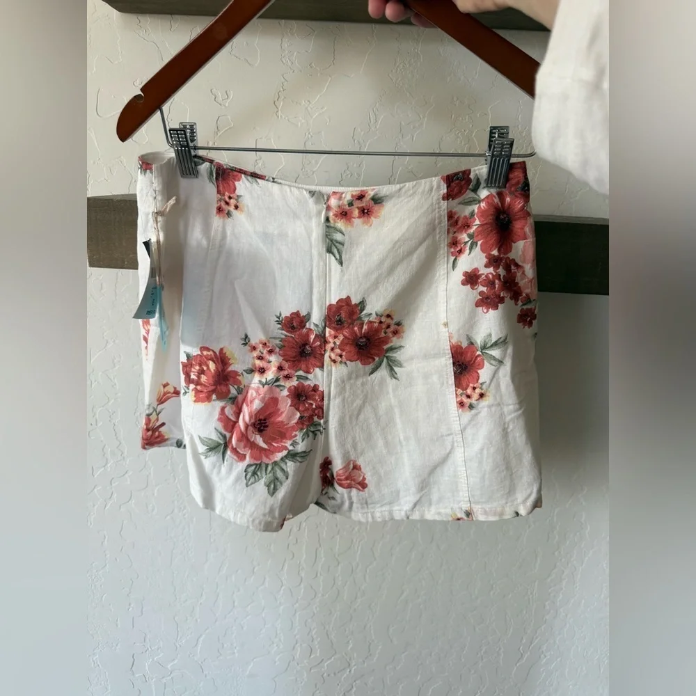 Forever 21|Women's White Linen Floral Shorts in high waisted•••NWT, Large - Picture 4 of 14